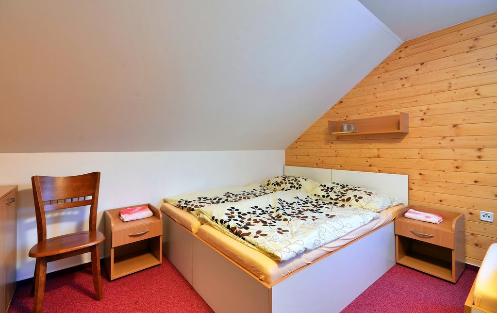 Penzion A Apartmany Skipark Hrabesice Krasne Dış mekan fotoğraf